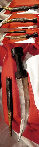 A Most Attractive Middle Eastern, Antique 19th Century Jambiya.