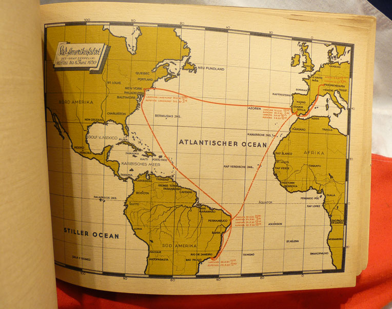 Zeppelin-Weltfahrten Picture Card Book