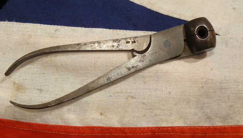 A Very Good Steel 'Belted Bullet' Mould Marked 14 and WD (William Davies)