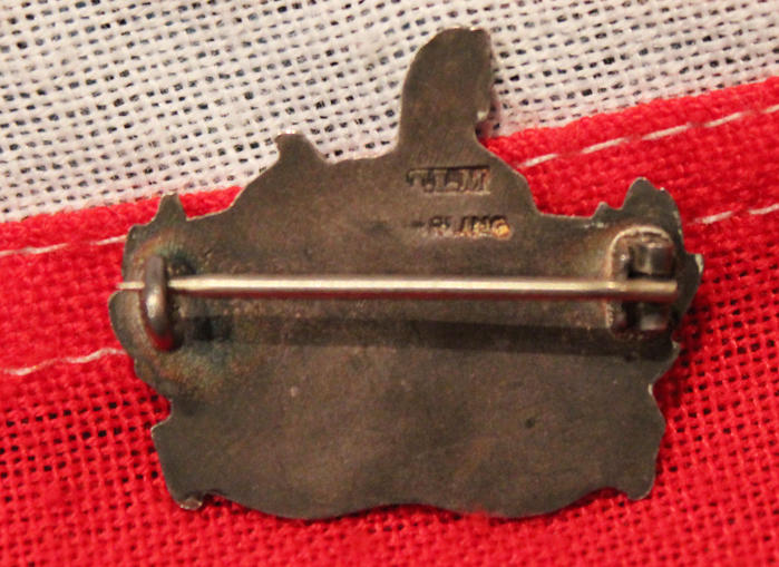 A Very Good WW1 Gloucester Regt. Sterling Silver & Blue and White Enamel Military Sweetheart Brooch