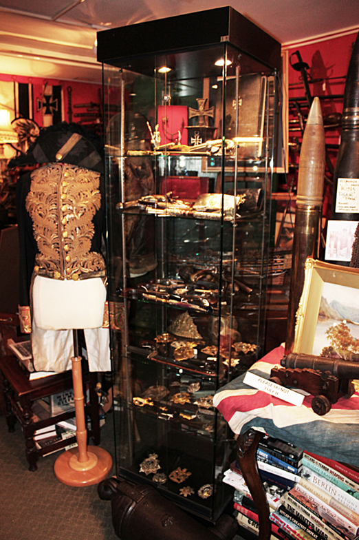 The Lanes Armoury Welcomes Thousands Upon Thousands of Personal Visitors To The Store In Brighton Every Day {But Not Sundays} . Fabulous Pre-Historic, Archaic, Ancient, Antique, & Vintage Treasures, Artifacts, & Collectables Are Added Every Single Day