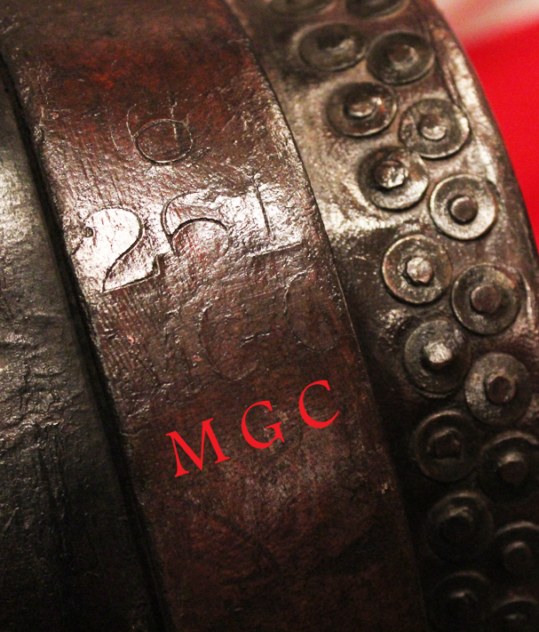 A Superb Original Antique WW1 Leather Machine Gun Company Munition Case. A Very Rare Piece as Most Surviving Cases Were For Cordite For the Artillery, But the Machine Gun Corps Example is Very Rare Indeed