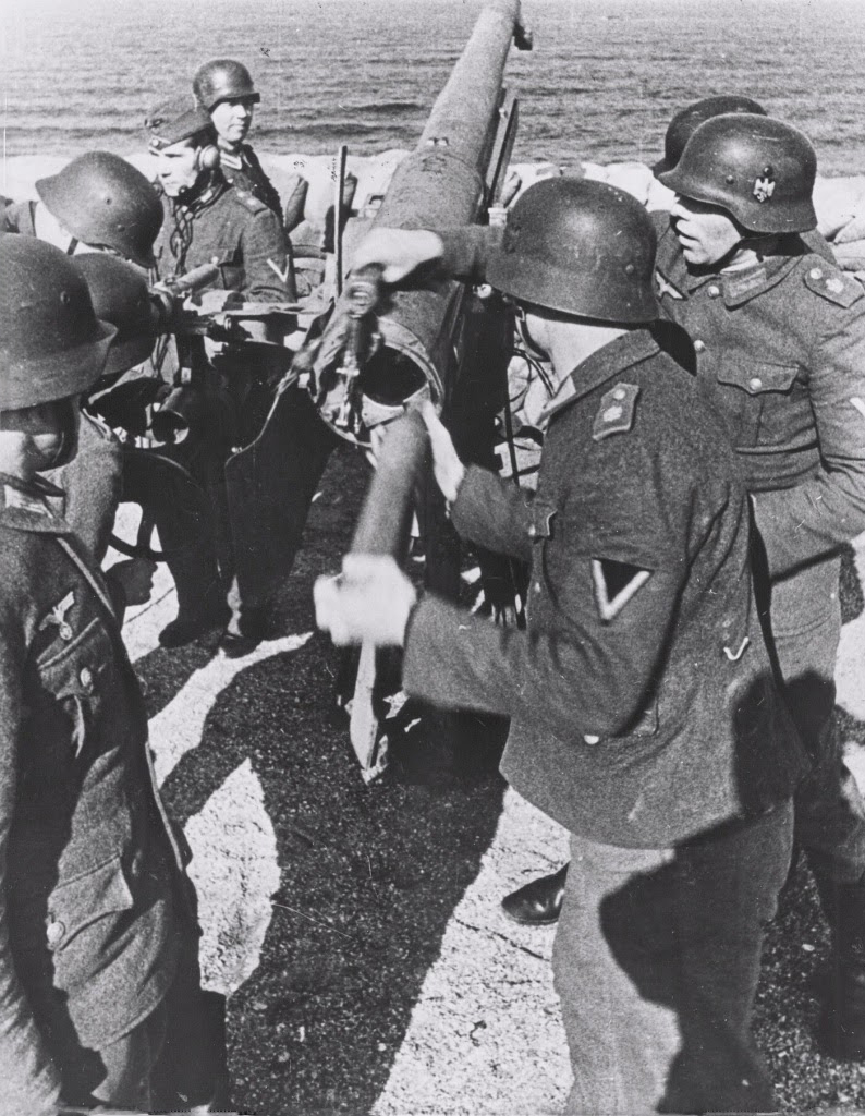 A German WW2 Kriegsmarine Coastal Artillery BeVo Breast Eagle