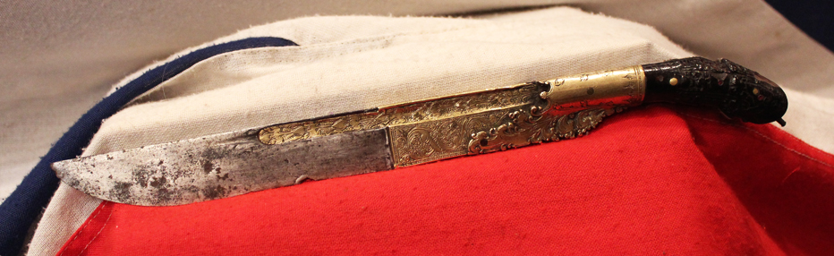 A Very Nice Black Coral Handled Gold Alloy Sinhalese King's Knife Piha-Kaetta (Pihiya)