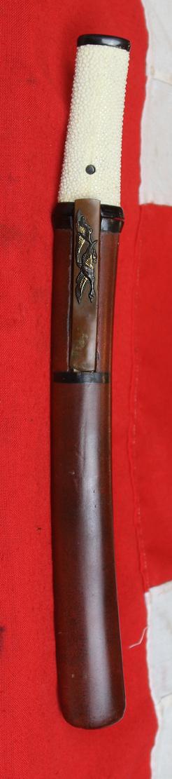 A Good Shinto Aikuchi Tanto Samurai Dagger With a Fine & Beautiful Polish Blade. Around 400 years Old. All Original Edo Period Koshirae