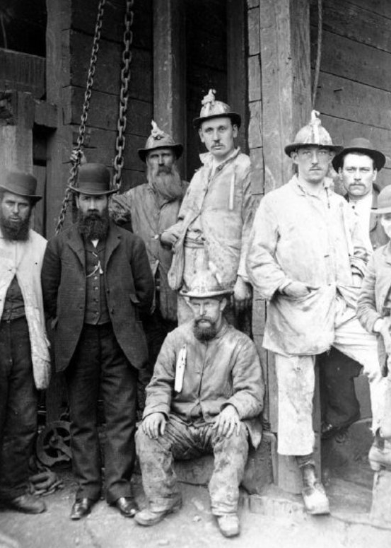 Most Interesting & Incredibly Rare 19th Century Cornish Tin Miner’s Leather 'Tull' Helmet