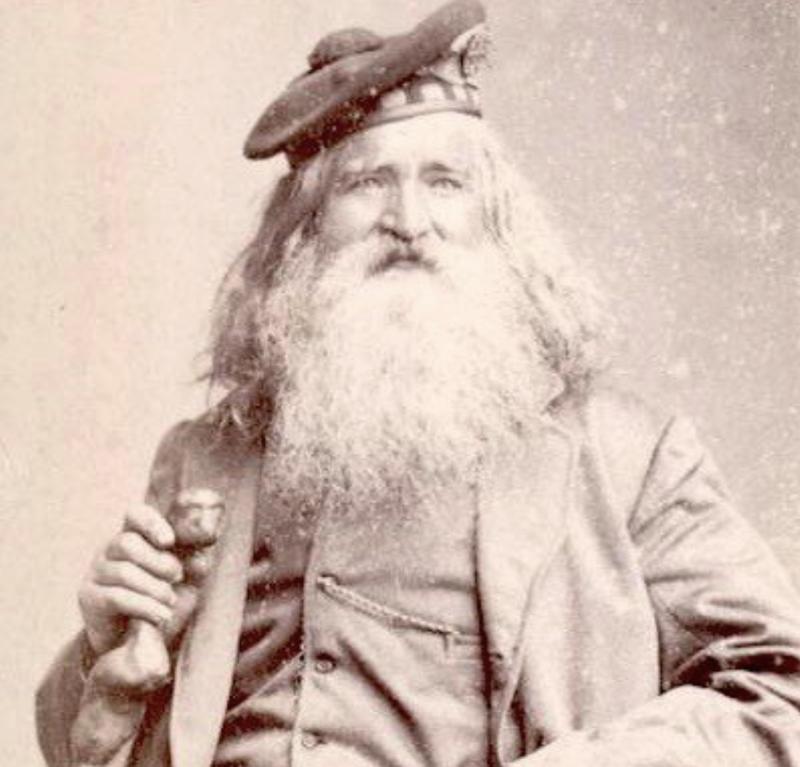 Original Vintage Scottish Pringle Clan Bonnet Badge, with Latin Clan Motto 'Amicitia Reddit Honores' With Clam Shell Crest Hallmarked Edinburgh Silver