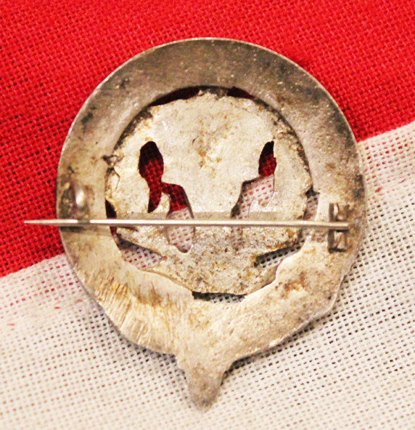 Scottish Silver Buchanen 'Audaces Juvo' Clan Glengarry Badge 1930's