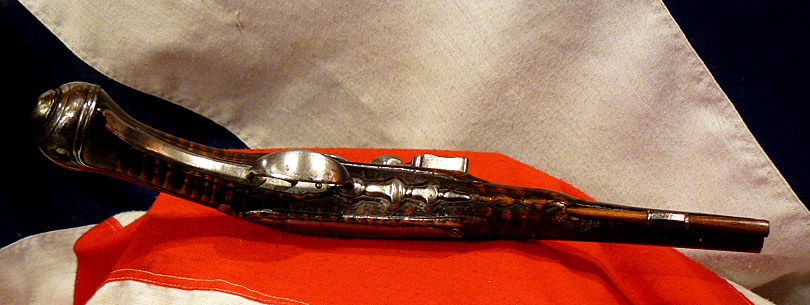 A Most Fine and Beautiful 18th Century French Flintlock Circa 1740. A Superb Flintlock Much Favoured By Pirate, Privateer, Buccaneer & Corsair Captain's, From The Mid 18th Century to The Napoleonic Wars Era. Finest 'Tiger Stripe' Maple Stock