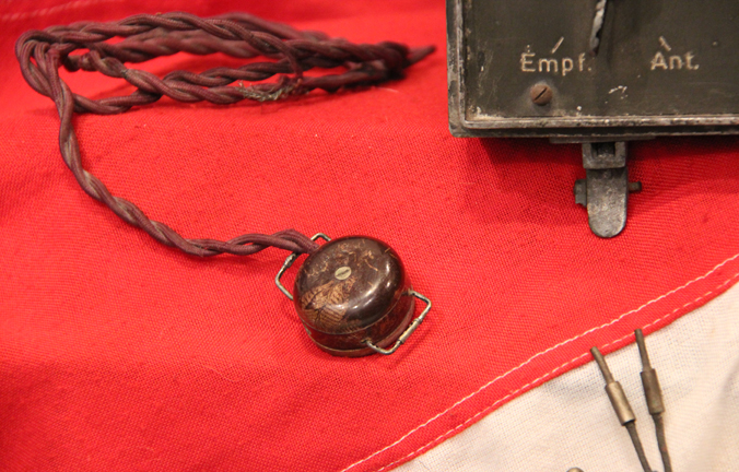 A Super WW2 Luftwaffe Bomber Radio, Morse Tapper and Earphones. Deutche Telefonwerk und Kabelindustrie ag Berlin Likely From A Heinkel He 111