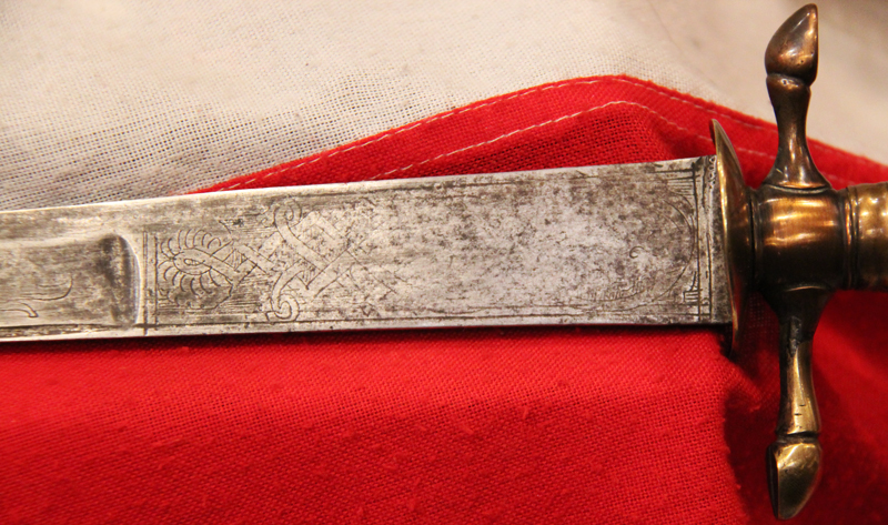 A Fine and Beautiful Carved Horn Hilted 18th Century Royal Naval Officer's Hanger Sword, Cutlass or Cuttoe