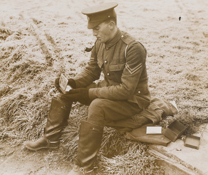 Very Good Princess Mary Box, Complete With Original Personal Letters, Paperwork and Original Contents To Essex Regiment Regular