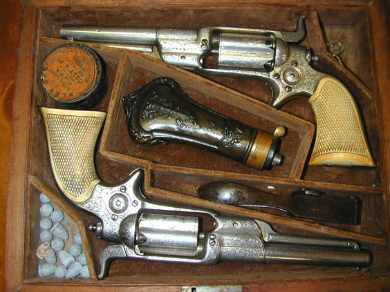 A Very Good & Highly Desirable, 19th Century Pistol Powder Flask For Cased Duellers or Revolver