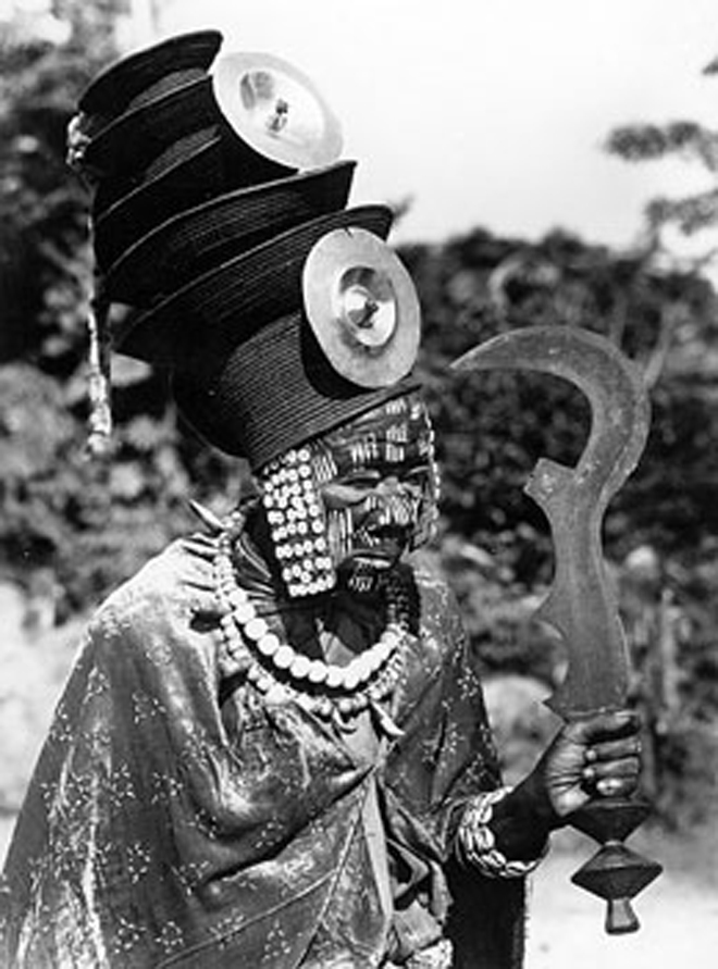 A Rare, Original Antique, Very Impressive, & Iconic Ngombe Doko Tribal Chiefs 'Slave's Execution' Sword. An Ngulu