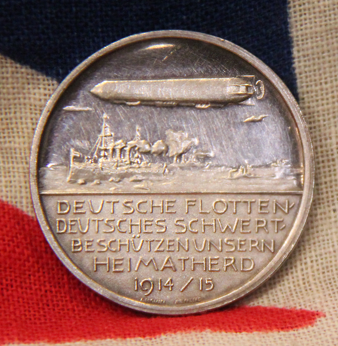 Very Rare German Aerospace Medal of 1915, Part of a Zeppelin Collection