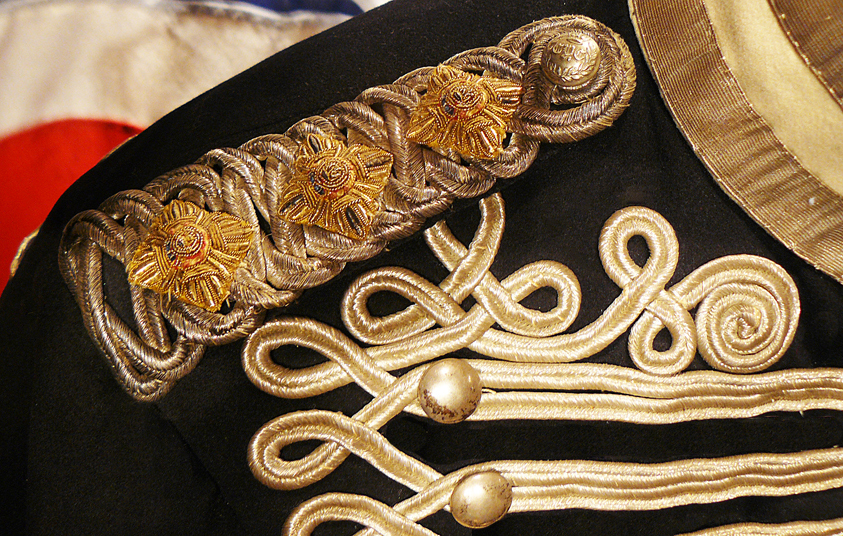 A Fabulous Quality & Simply Beautiful Original Victorian Uniform Dolman Tunic of a Captain of the Pembrokeshire Hussars. An Hussar Regiment That Fought With Distinction In The Boer War.