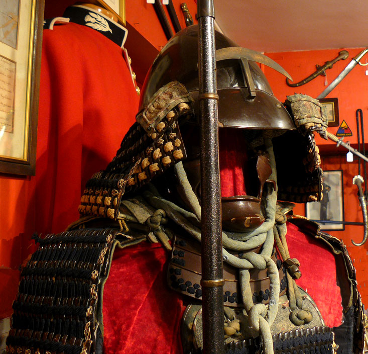 A Beautiful Antique Suit of Original Edo Period Samurai Gosuku Armour. Fully Laced With Shinari Kabuto With Hanbo Face Armour & Crescent Moon Maedate
