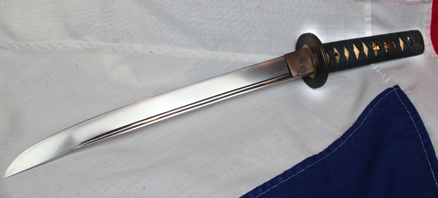 A Stunning Japanese 0-Tanto Signed Echizen Kuni ju nin Kanenori Circa 1615