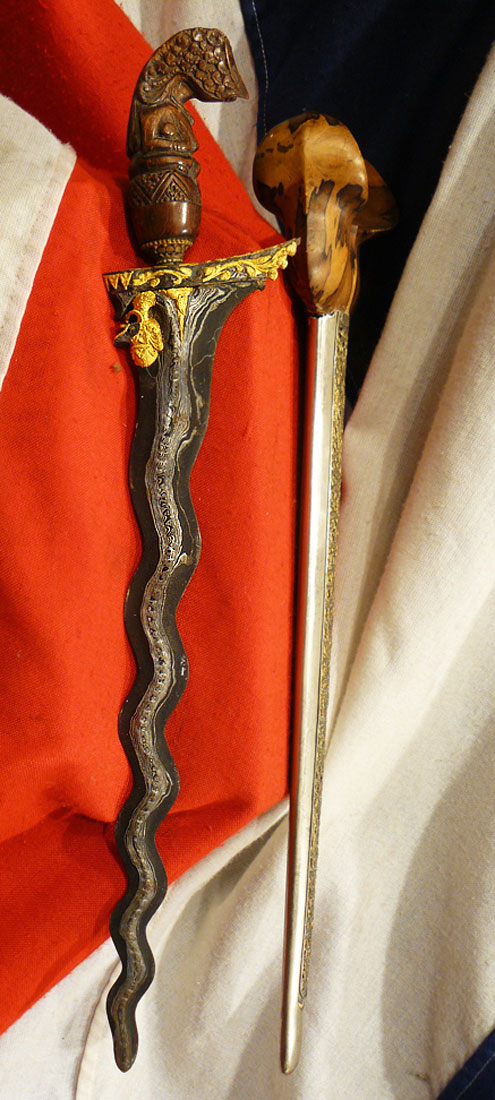 A Fabulous Javanese Kris With Pure Gold Snake God Symbol Onlaid on to The Fabulous Pamor Serpentine Blade