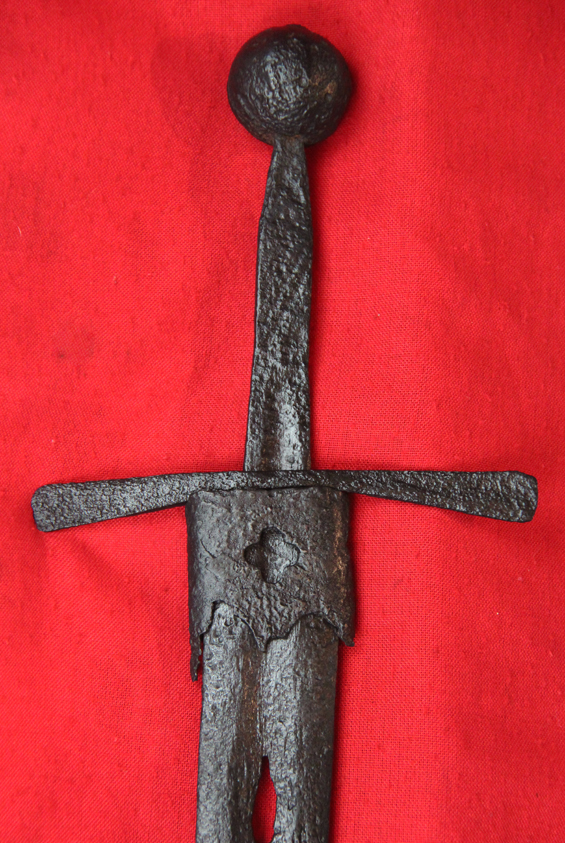 A Museum Quality Original & Ancient, Crusades Period, King Edward Ist Medieval Knights Sword, 13th century. Used During The Time of Edward Longshanks, William Wallace and Robert The Bruce, Used By Both English & Scottish Knights During That Historic Era