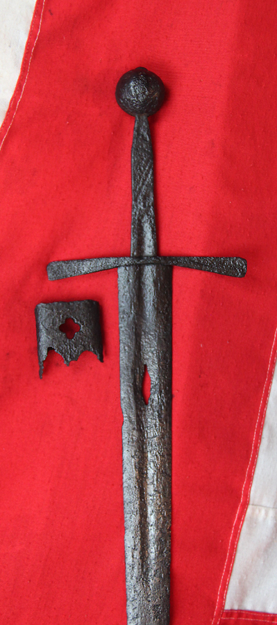A Museum Quality Original & Ancient, Crusades Period, King Edward Ist Medieval Knights Sword, 13th century. Used During The Time of Edward Longshanks, William Wallace and Robert The Bruce, Used By Both English & Scottish Knights During That Historic Era