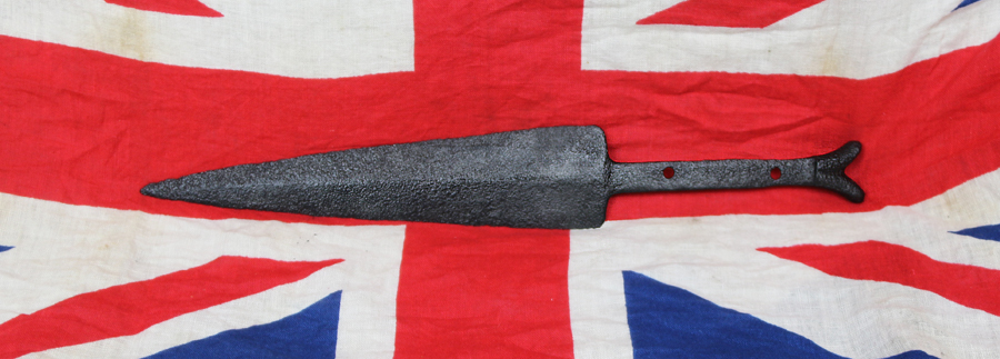 A Very Fine & Most Rare, 'Lobed Pommel', 14th-15th Century, Noble's or Knight's Dagger. Used In the Era of The Battles of Crecy and Agincourt . An Original Wide Bladed Medieval 'Baselard' Knight's Dagger