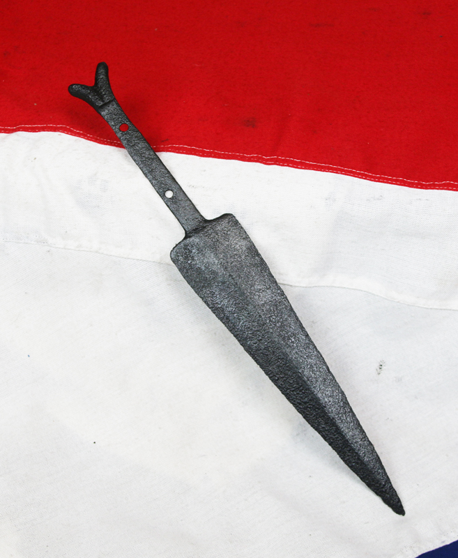 A Very Fine & Most Rare, 'Lobed Pommel', 14th-15th Century, Noble's or Knight's Dagger. Used In the Era of The Battles of Crecy and Agincourt . An Original Wide Bladed Medieval 'Baselard' Knight's Dagger