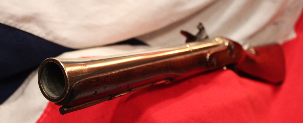 Fine, Incredibly Beautiful Presentation, King George IIIrd Brass Barrel Blunderbuss. Presented to John Holmes, of HMS Thunderer 'As A Token Of Regard' in London 1800. Potentially, It May Have Seen Service At the Battle of Trafalgar. By Thomas, of London