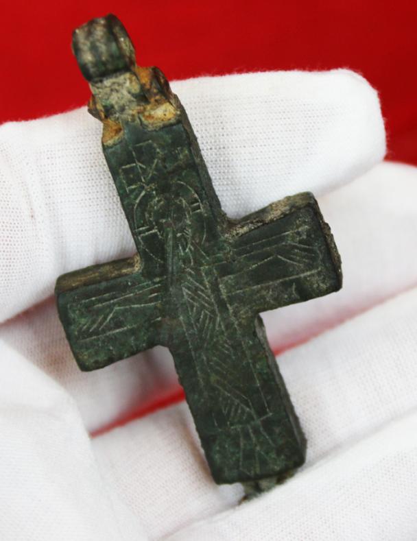 10th to 11th Century Earliest Crusader Knights Period Bronze Encolpion Reliquary Cross. Large Size Cross To Adorn The Chest of A Crusader Pilgrim, Designed To Hold A Relic Of The True Cross of Christ’s Crucifiction