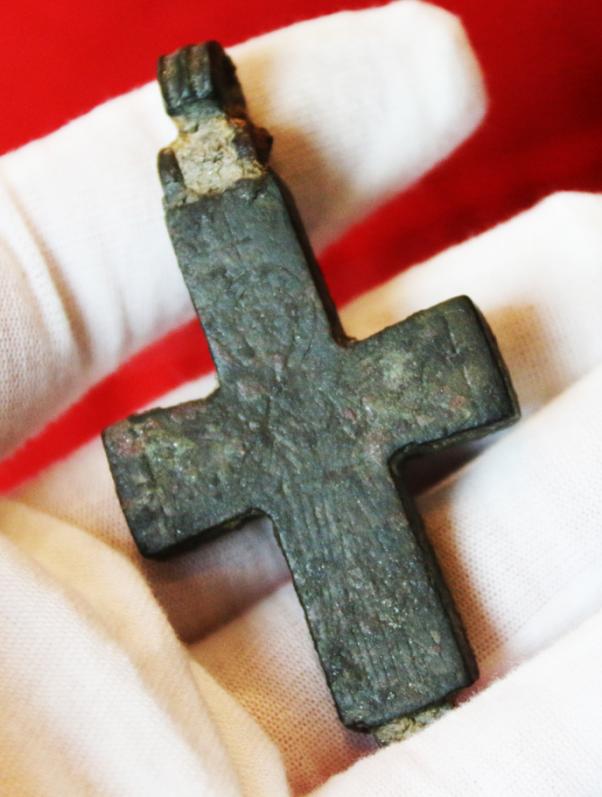 10th to 11th Century Earliest Crusader Knights Period Bronze Encolpion Reliquary Cross. Large Size Cross To Adorn The Chest of A Crusader Pilgrim, Designed To Hold A Relic Of The True Cross of Christ’s Crucifiction