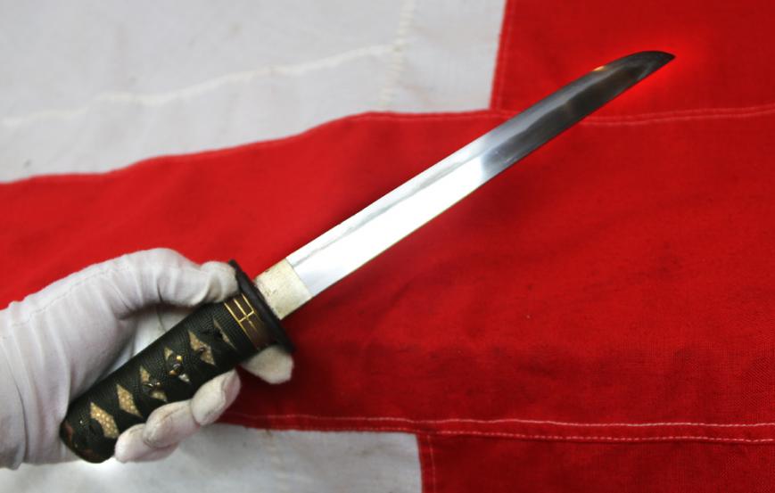 A Beautiful Antique Edo Period 1598-1868 Tanto Signed Satsuma ju Yoshizane