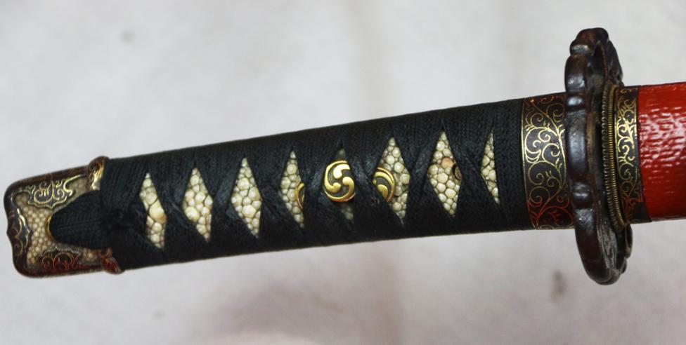 A Simply Stunning Museum Quality Shinto Period Samurai Wakizashi of the Kobayakawa Clan, In Superb Han-dachi Fittings
