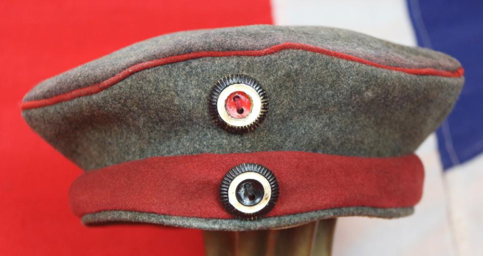 Early War M1910 Feldgrau & Wine Red Wool Cloth Lancer’s Mutze Representing the Colours of a Prussian Uhlans Lancers Regiment. The Very Same Type And Rare Colour Scheme worn by Corporal Adolf Hitler While Serving In The Trenches in WW1.