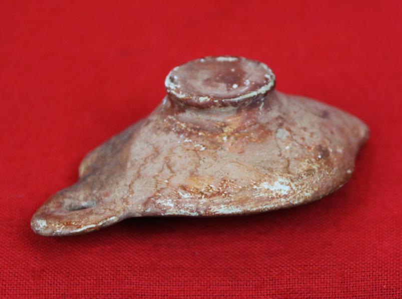 A Beautiful, Impressed Twin Head Profile Roman Oil lamp 1st to 2nd Century, Imperial Roman Province Period. From the Time of Pontus Pilate & King Herod, to The Eruptions of Pompeii
