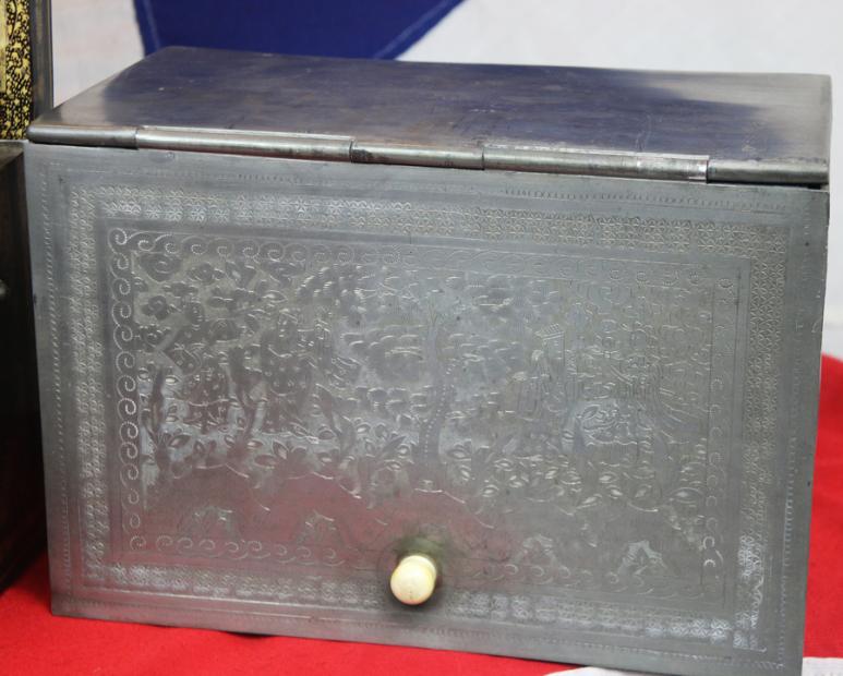 A fabulous Chinese Export Chinoisserie Black Lacquer and Gold Large Tea Caddy Chest of the Finest Quality, King George IIIrd, circa 1800's from the Estate of a 23rd Foot, Royal Welsh Fusiliers Peninsular War and Waterloo Officer George Fielding