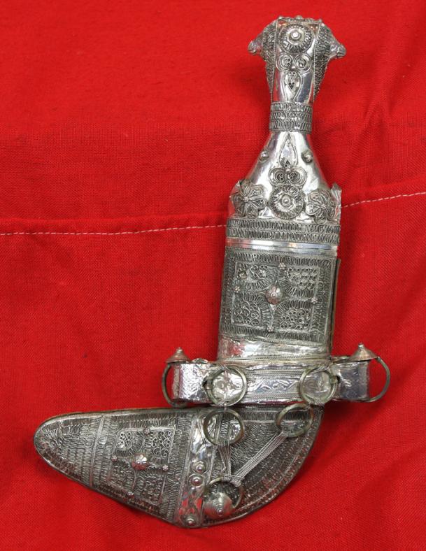 A Beautiful & Incredibly Impressive Original Antique Omani Silver Al Saidi 'Royal' Khanjar, Just The Type As Was Presented To The Famed Lawrence of Arabia Over 100 Years Ago