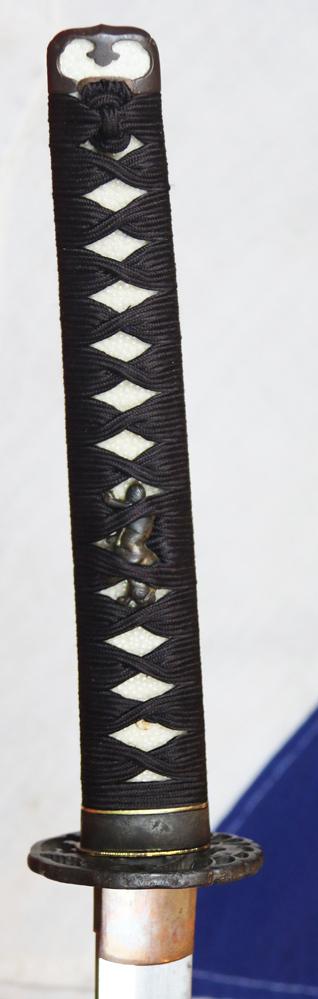 A Fine Shinto Samurai Katana Signed By Mino Swordsmith, Nodagoro Fujiwara Kanesada Circa 1720 Around 300 Years Old, With a Horai-zu Style Tsuba