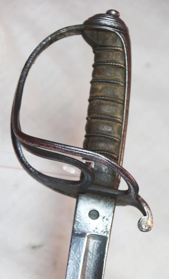 A Noble Family Crested Victorian Officer's Artillery Cavalry Sword