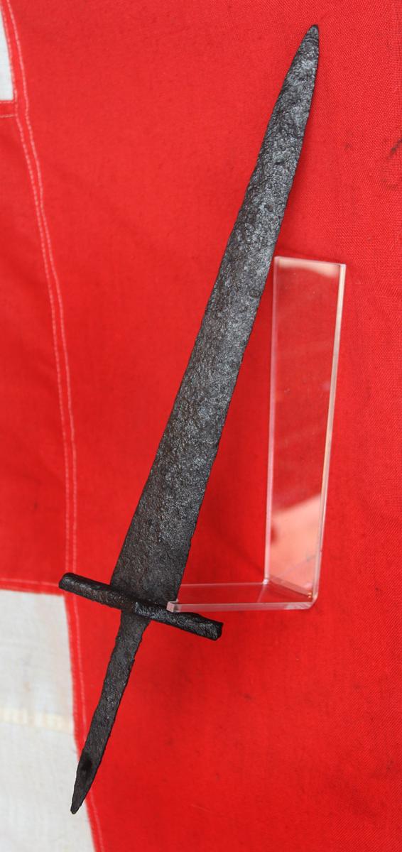 A Most Rare, Original, 1st Century Ancient Roman-Parthian Wars Period Dagger with Cross Guard. From The Time of Julius Caeser and Augustus Caeser. Circa 2000 Years Old
