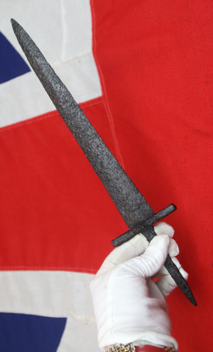 A Most Rare, Original, 1st Century Ancient Roman-Parthian Wars Period Dagger with Cross Guard. From The Time of Julius Caeser and Augustus Caeser. Circa 2000 Years Old