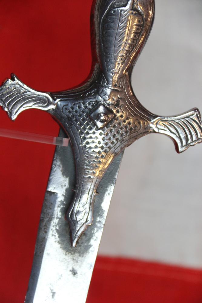 A Beautiful Mughul High Ranking Warrior's Sword Talwar 17th-18th Century, Likely Wootz or Damascus Kilij Form Blade