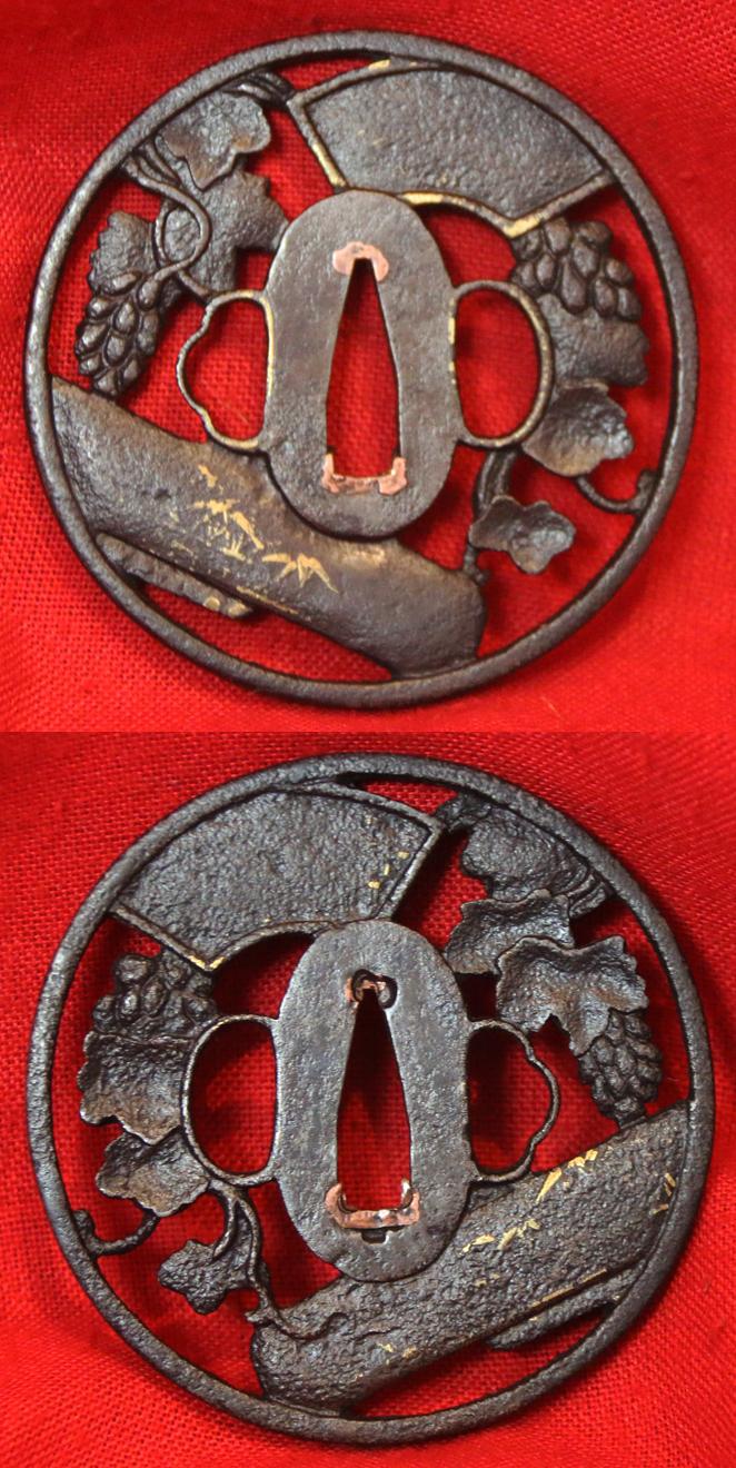 Samurai Katana Signed Kaneuji Around 1680, With The Toyatomi Clan & Imperial Kiri Kamon. With a Pair of Edo Ni Bu Ban Kin Rectangular ‘Bar’ Gold Coin Menuki. It Has an Amazingly Beautiful Polished Blade, With A Truly Elegant Curvature.