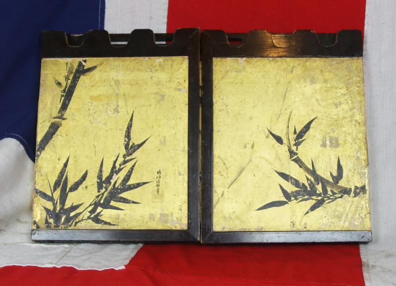 A Most Interesting Late Edo Japanese Gilt Lacquer Wooden Sword and Samurai Artifact Folding Display Stand. Decorated with Hand Painted Cranes and Bamboo