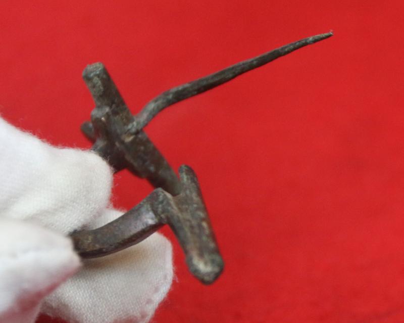 Original Ancient Imperial Roman ‘Cross-bow” Fibula Bronze Toga Pin Military Issue, Fine Piece For Higher Ranking Figures in the Legion, Such As a Centurion or Tribune