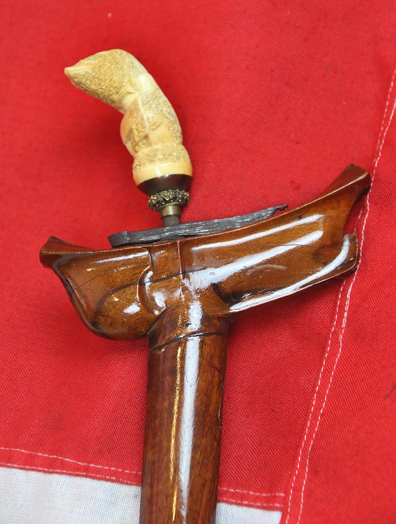 An Absolutely Stunning & Beautiful Carved Sea Ivory Royal Hilted Keris From Palembang, Sumatra 18th Century, Meteorite Blade. A Near Pair To An Example In The Royal Collection Presented To King George IVth in 1817, When He Was The Prince Regent