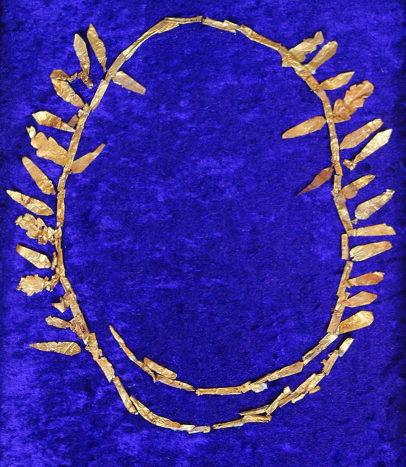 A Magnificent Ancient Greek Wreath of Victory, A Crown of Hammered Gold. From the Era of Alexander The Great. Circa 300 BC. Now Re-Assembled For Our Display