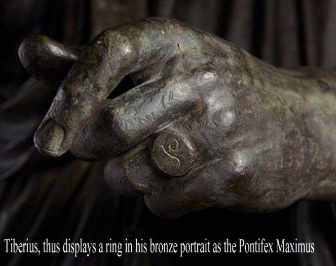 Ancient Early Imperial 1st Century Roman Equestris Legionary's or Centurion's Ring Intalglio Engraved With Horse Mounted Roman