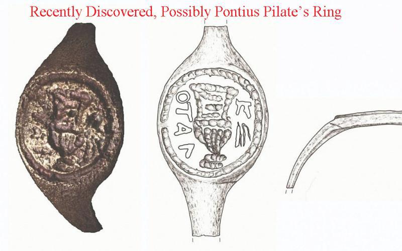 Ancient Early Imperial 1st Century Roman Equestris Legionary's or Centurion's Ring Intalglio Engraved With Horse Mounted Roman