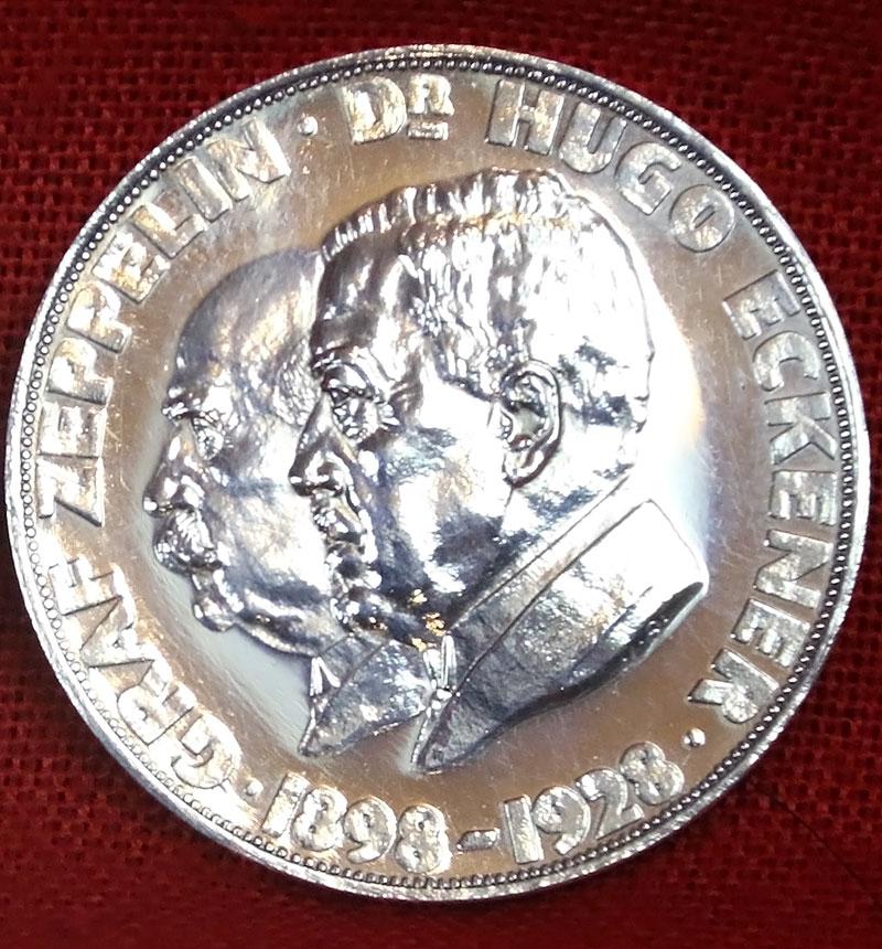 Solid Silver Hallmarked L.Z.127 Graf Zeppelin Airship Aerospace Medal 1928 Issue