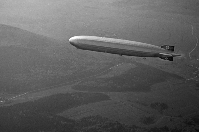 Solid Silver Hallmarked L.Z.127 Graf Zeppelin Airship Aerospace Medal 1928 Issue